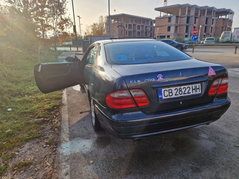 Mercedes-Benz CLK, снимка 3 - Автомобили и джипове - 47796892