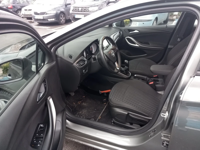 Opel Astra УНИКАТ-БЕЗ ЗАБЕЛЕЖКА, снимка 8 - Автомобили и джипове - 48211754