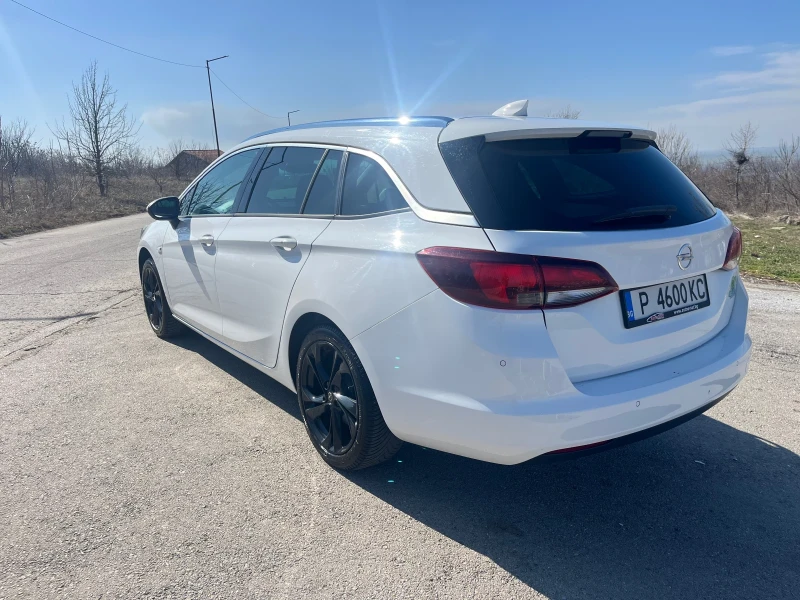 Opel Astra Sport Tourer, снимка 6 - Автомобили и джипове - 49425656