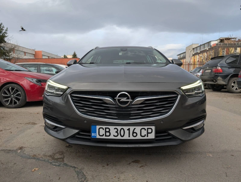 Opel Insignia Sports tourer, снимка 5 - Автомобили и джипове - 49473751