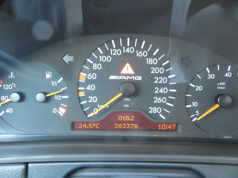 Mercedes-Benz E 420 AMG ТОП СЪСТОЯНИЕ, снимка 9 - Автомобили и джипове - 50359045