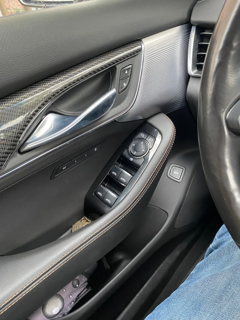 Cadillac DTS DT5 SPORT, снимка 3 - Автомобили и джипове - 52531423