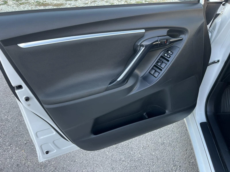 Toyota Verso 1.6D4D 112к 6 СКОРОСТИ EURO 5B АВТОПИЛОТ  ИТАЛИЯ, снимка 7 - Автомобили и джипове - 52240855