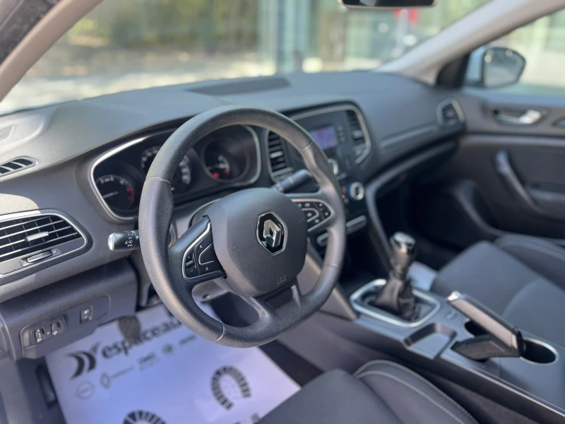 Renault Megane Sedan 1.3 TCe / 140 к.с. / 6 ск., снимка 7 - Автомобили и джипове - 52740035