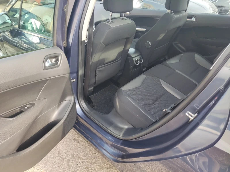 Peugeot 308 2.0HDI Automatic , снимка 6 - Автомобили и джипове - 52859937
