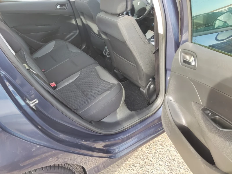 Peugeot 308 2.0HDI Automatic , снимка 8 - Автомобили и джипове - 52859937