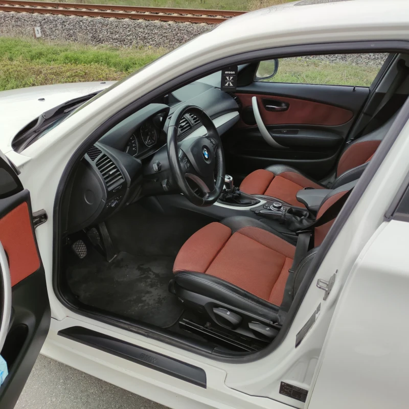 BMW 120 Феислиф, поръчково, уникат, без аналог., снимка 8 - Автомобили и джипове - 53177372