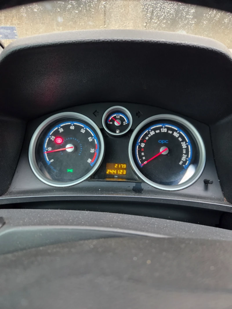 Opel Zafira 2.0 turbo, снимка 4 - Автомобили и джипове - 53291183