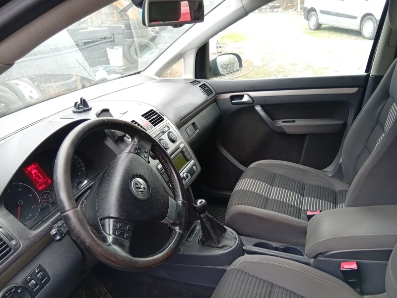 VW Touran TDI KLIMA , снимка 9 - Автомобили и джипове - 53389041