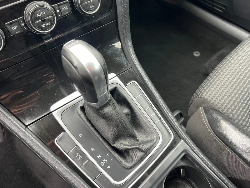 VW Golf 1.6 105 Автомат Нов внос Австрия, снимка 15 - Автомобили и джипове - 53395953