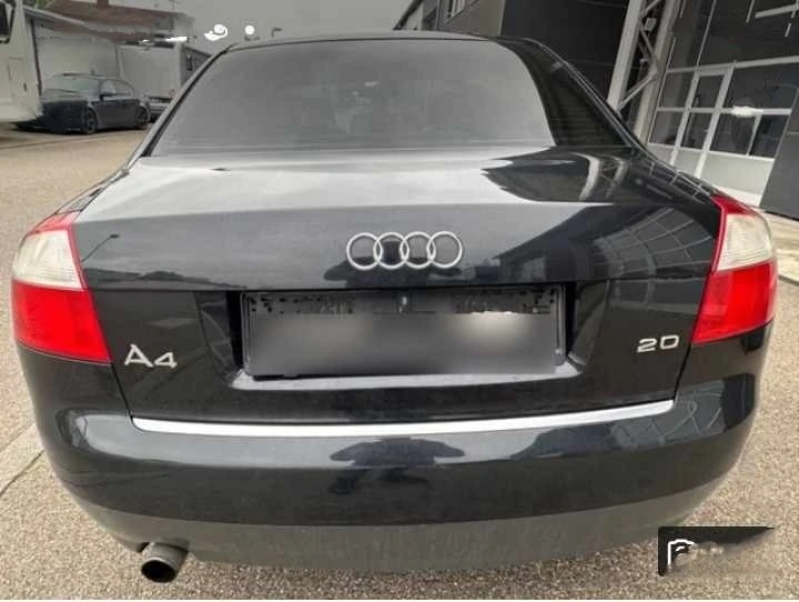 Audi A4 2.0, снимка 12 - Автомобили и джипове - 48057192