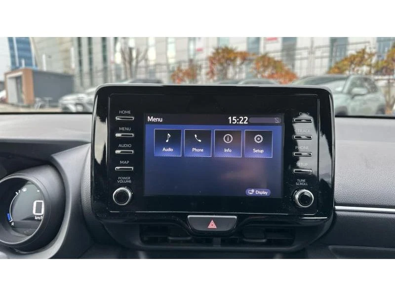 Toyota Yaris 1.5 hsd trend, снимка 15 - Автомобили и джипове - 52950215