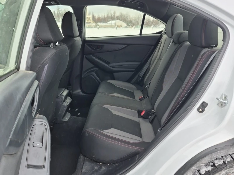 Subaru Impreza WRX * * CARFAX * * АВТО КРЕДИТ * * , снимка 11 - Автомобили и джипове - 53226383