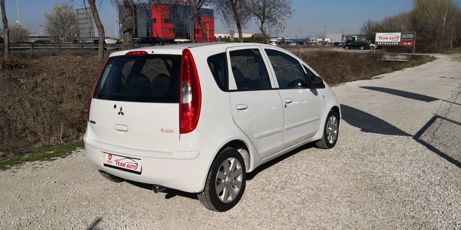 Mitsubishi Colt 1.5 I SWISS - изображение 5