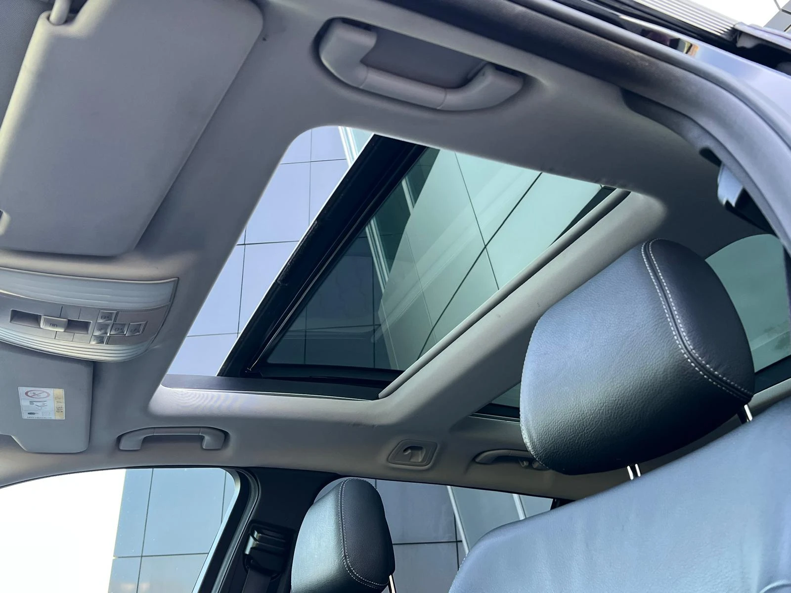 Mercedes-Benz E 250 4х4, Панорама, Автомат, Навигация, Кожа, Подгрев - изображение 9