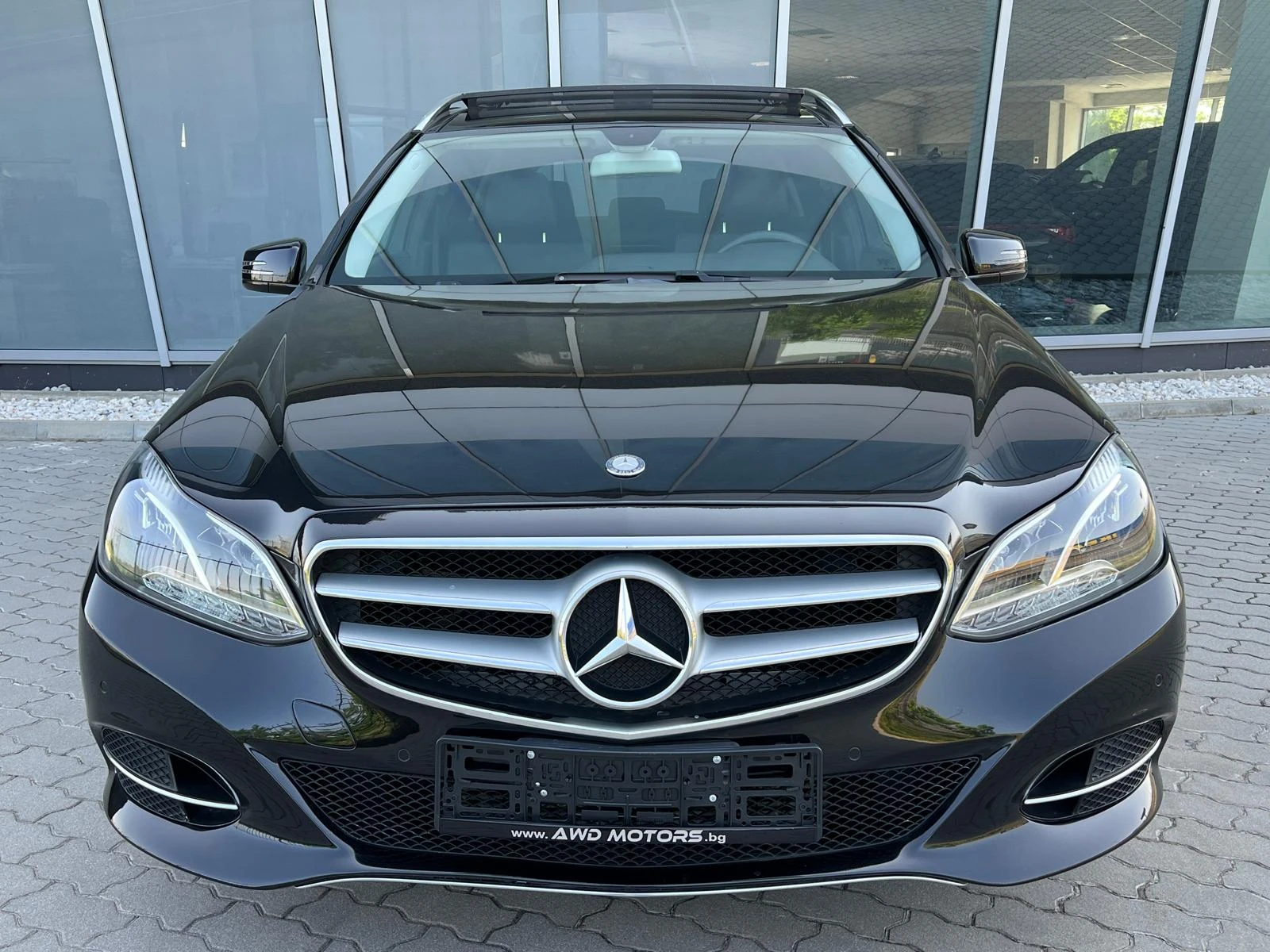 Mercedes-Benz E 250 4х4, Панорама, Автомат, Навигация, Кожа, Подгрев - изображение 5
