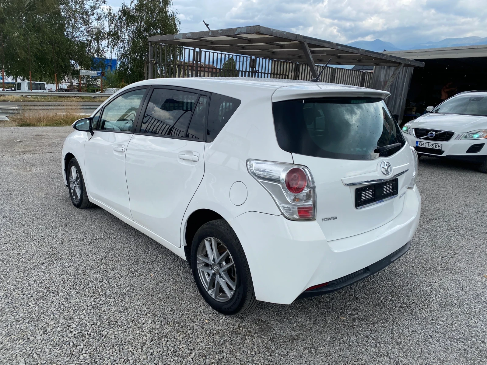 Toyota Verso 1.6d Euro 6 - изображение 6