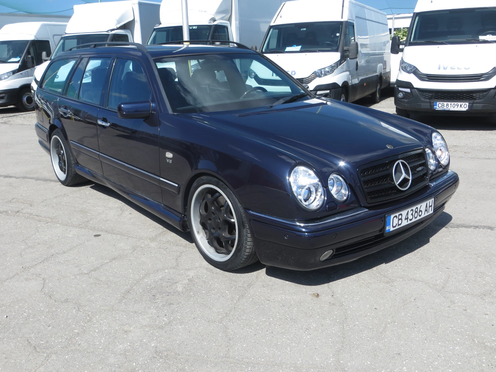 Mercedes-Benz E 420 AMG ТОП СЪСТОЯНИЕ - изображение 6