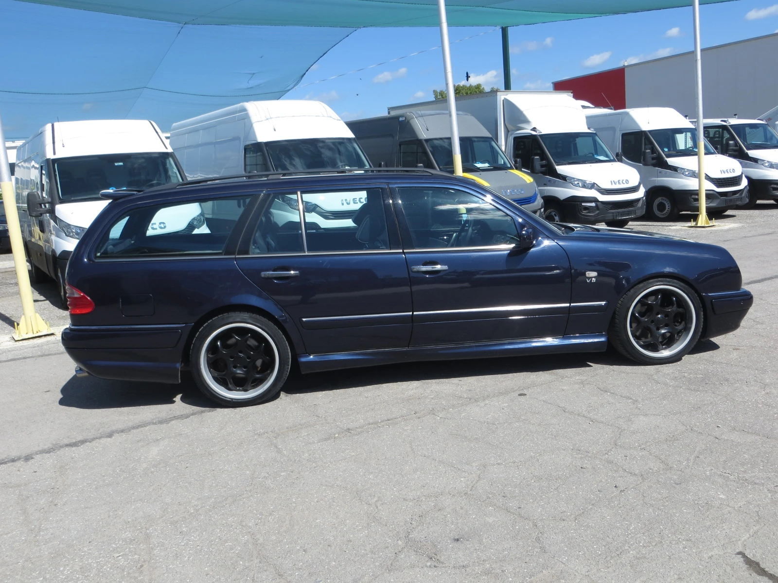 Mercedes-Benz E 420 AMG ТОП СЪСТОЯНИЕ - изображение 5