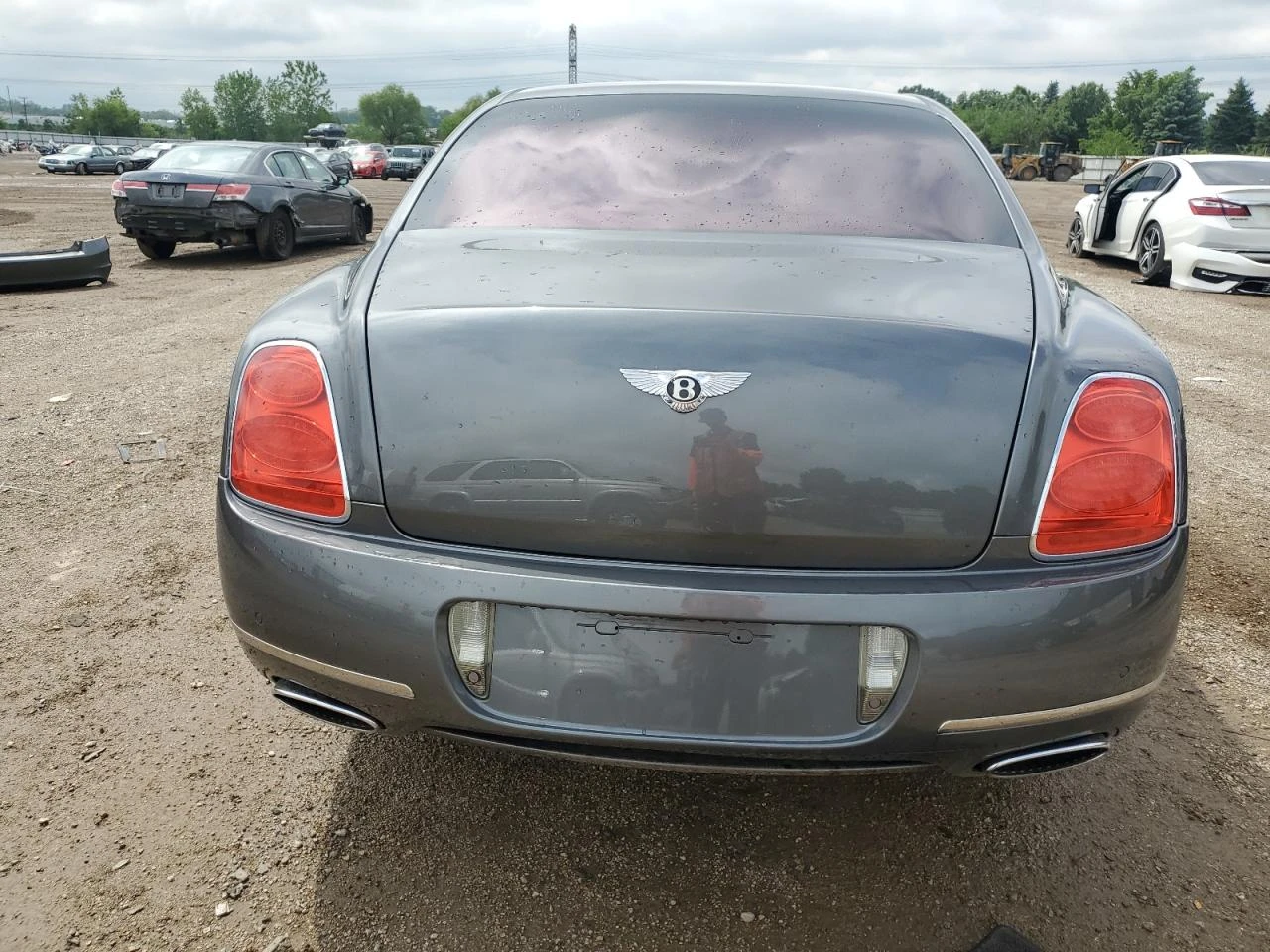 Bentley Flying Spur Speed - изображение 6