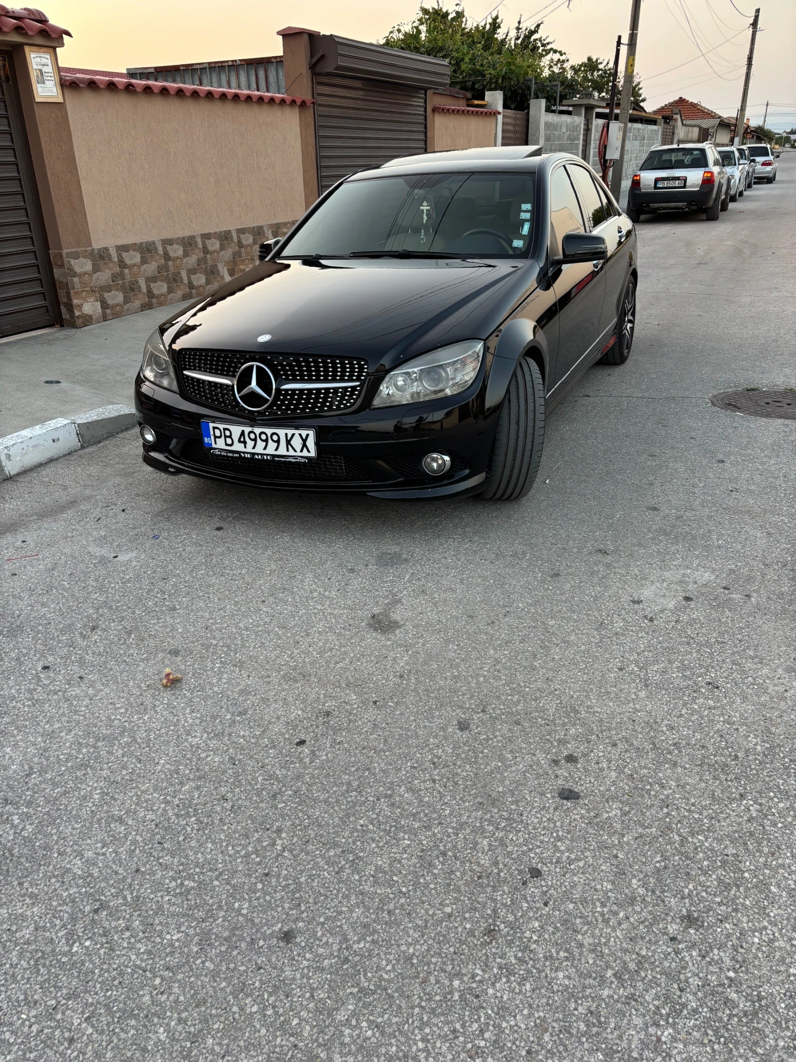 Mercedes-Benz C 320  - изображение 2