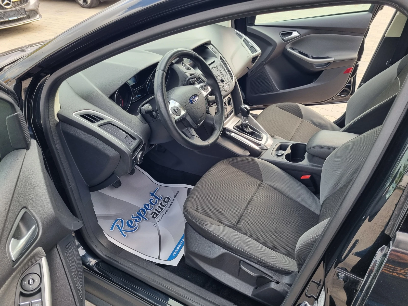 Ford Focus 1.6i-150ps БЕНЗИН * 2011г. КАТО НОВ - изображение 7