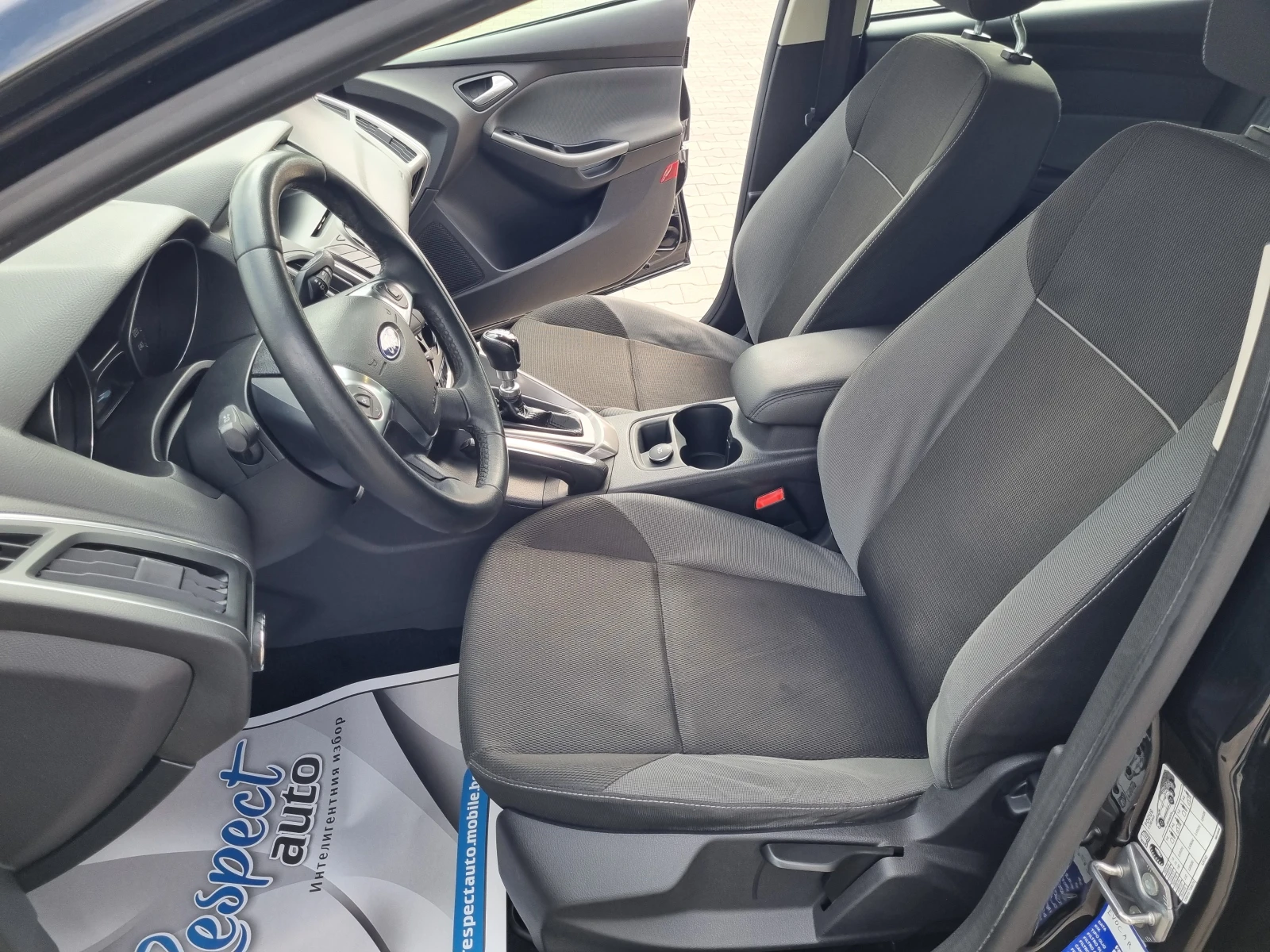 Ford Focus 1.6i-150ps БЕНЗИН * 2011г. КАТО НОВ - изображение 8