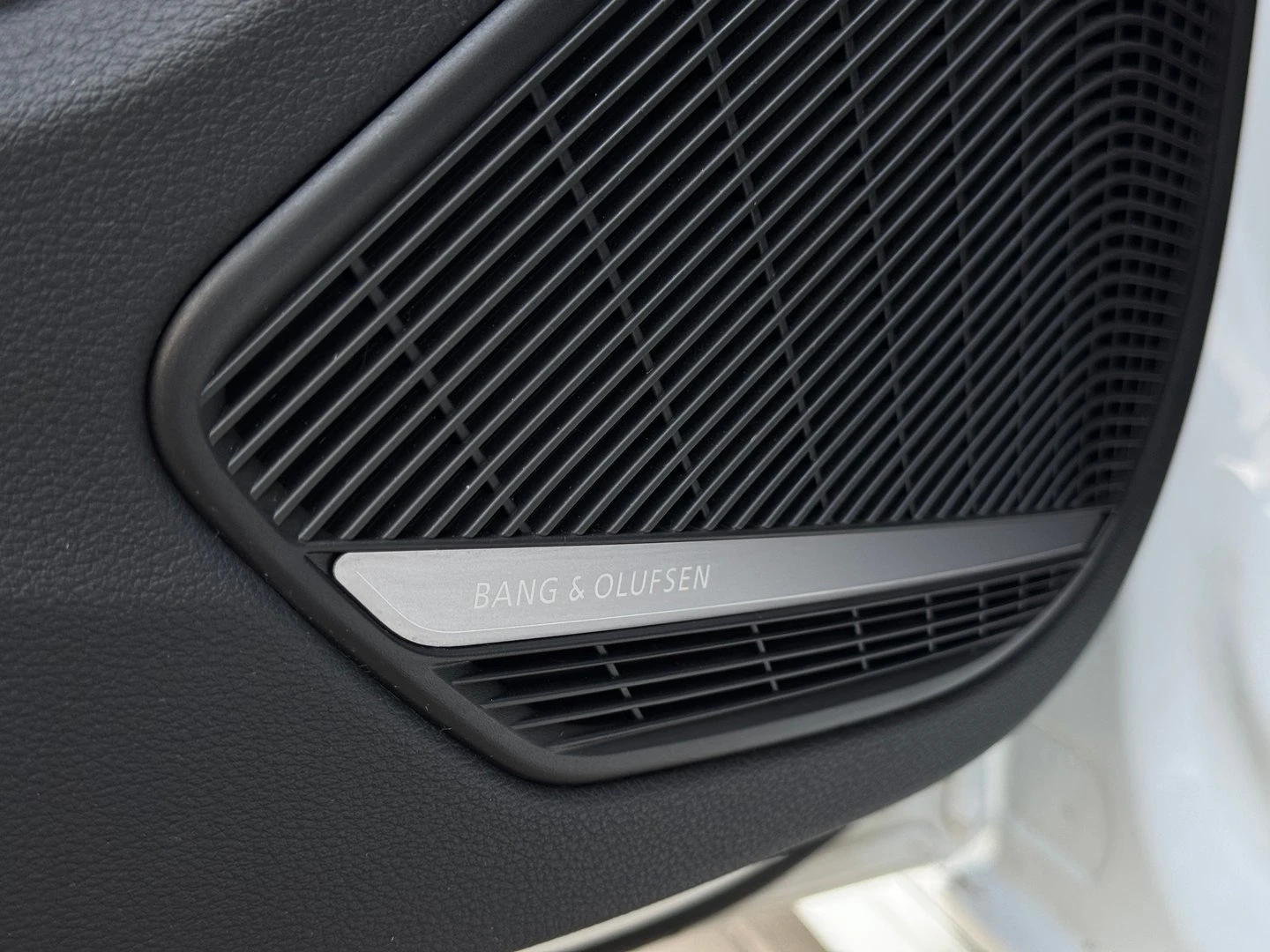 Audi A4 S line 40 TDI quattro | Mobile.bg � ����������� 12