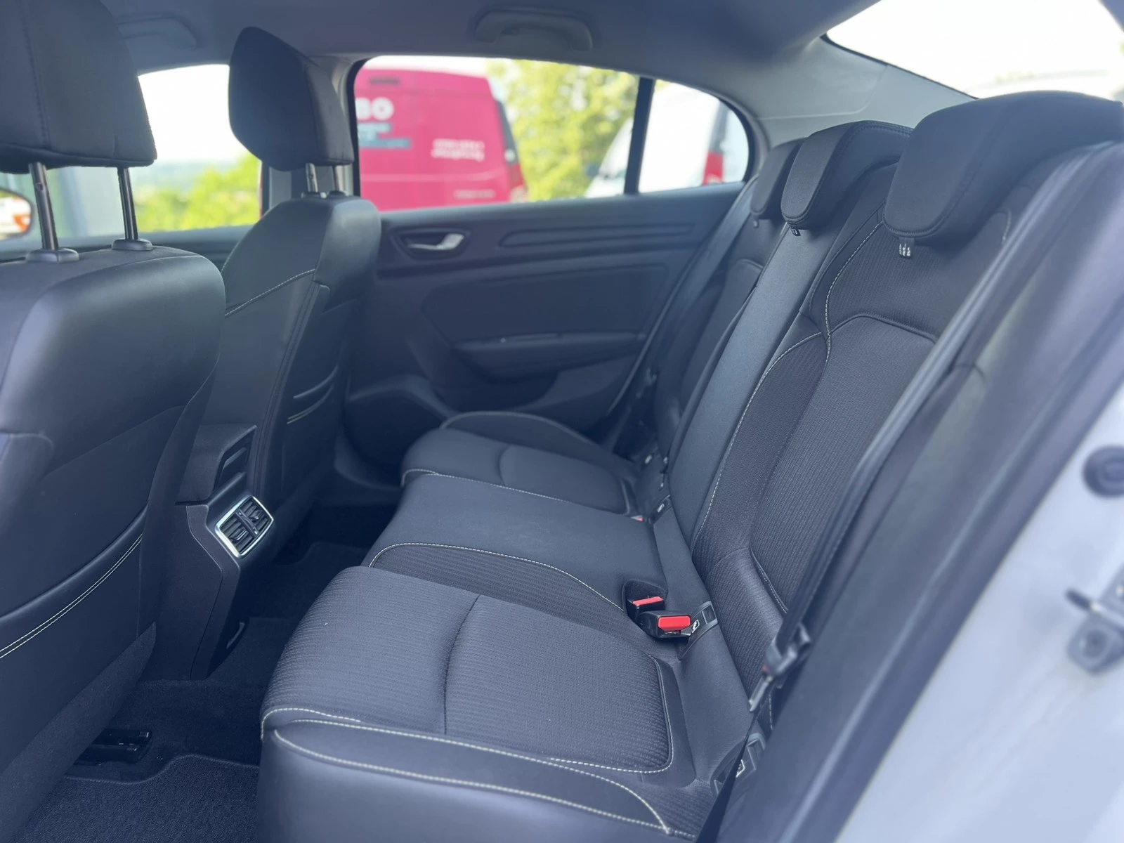 Renault Megane Sedan 1.3 TCe / 140 .. / 6 . | Mobile.bg   10