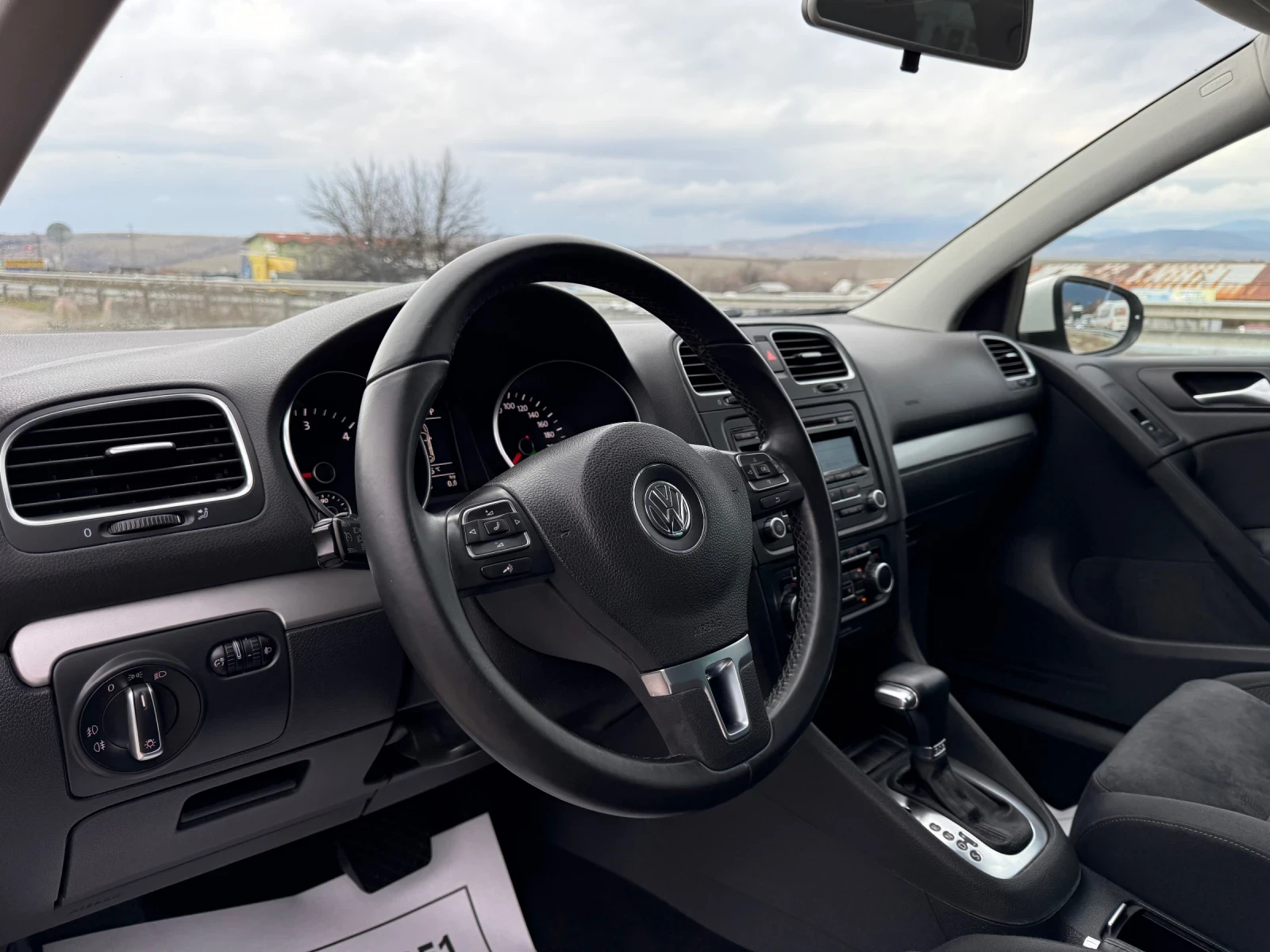 VW Golf 1.6-TDI-AUTOMAT-HIGHLINE-TOP-NEW-BEST-AVTOPILOT - изображение 7