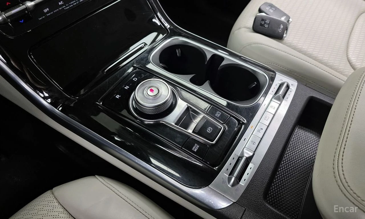 Kia Carnival SIGNATURE* 9-SEATER* CRUISE-CONTROL* DIGITAL* , снимка 12 - Автомобили и джипове - 54416808