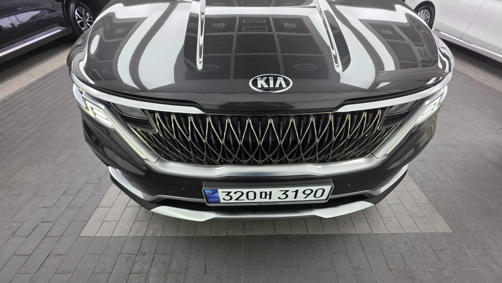 Kia Carnival SIGNATURE* 9-SEATER* CRUISE-CONTROL* DIGITAL* , снимка 3 - Автомобили и джипове - 54416808