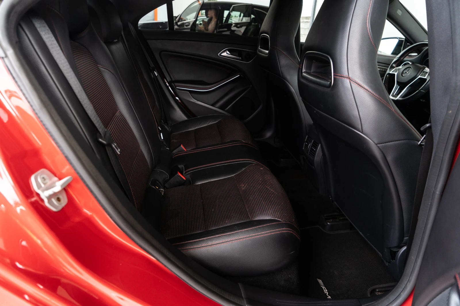 Mercedes-Benz CLA 220 CDI = AMG PACK = PANO = ГАРАНЦИЯ = ЛИЗИНГ, снимка 10 - Автомобили и джипове - 55044700