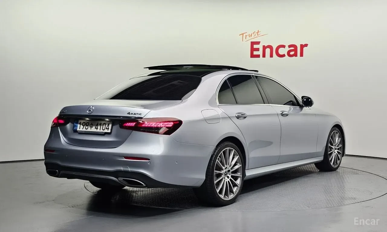 Mercedes-Benz E 350 AMG ПАКЕТ/BURMESTER/ОБДУХВАНЕ/ДИСТРОНИК/ПАНОРАМА, снимка 4 - Автомобили и джипове - 55058812