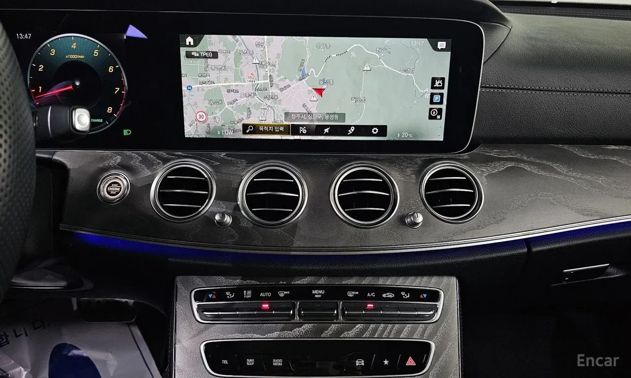 Mercedes-Benz E 350 AMG ПАКЕТ/BURMESTER/ОБДУХВАНЕ/ДИСТРОНИК/ПАНОРАМА, снимка 17 - Автомобили и джипове - 55058812