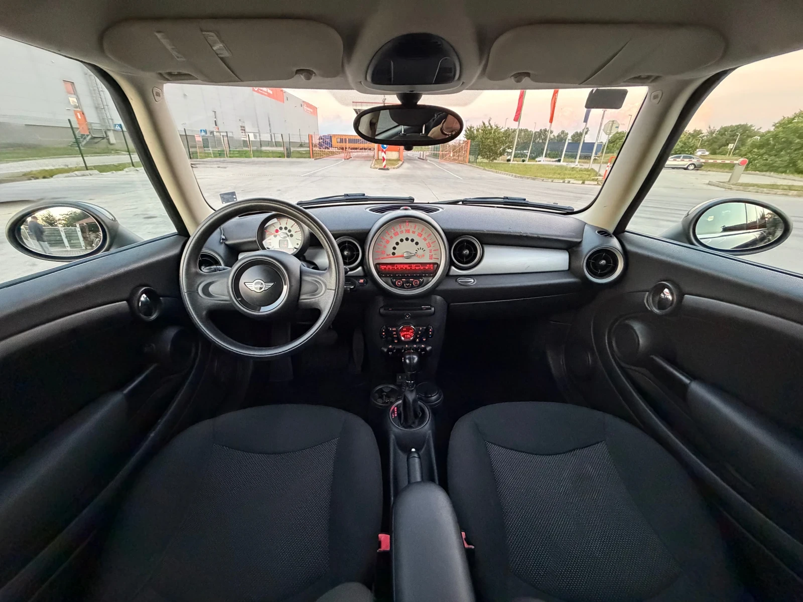 Mini Clubman SD Automatic , снимка 10 - Автомобили и джипове - 55094598