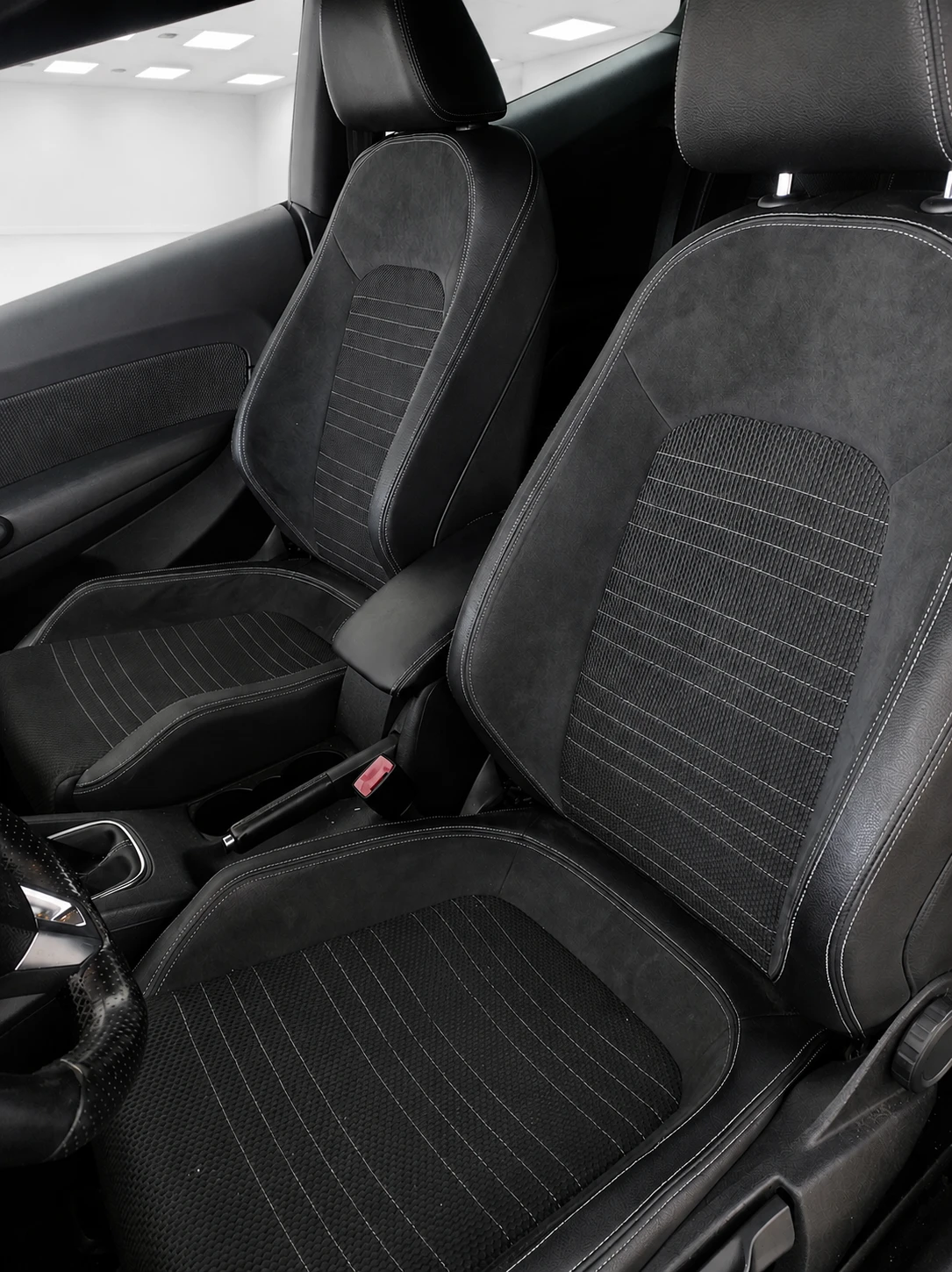 VW Scirocco, снимка 8 - Автомобили и джипове - 55152120