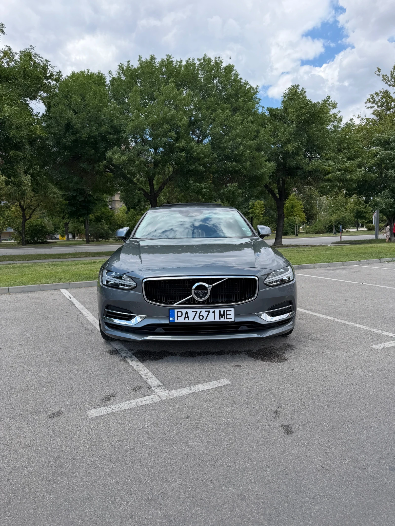 Volvo S90 T8