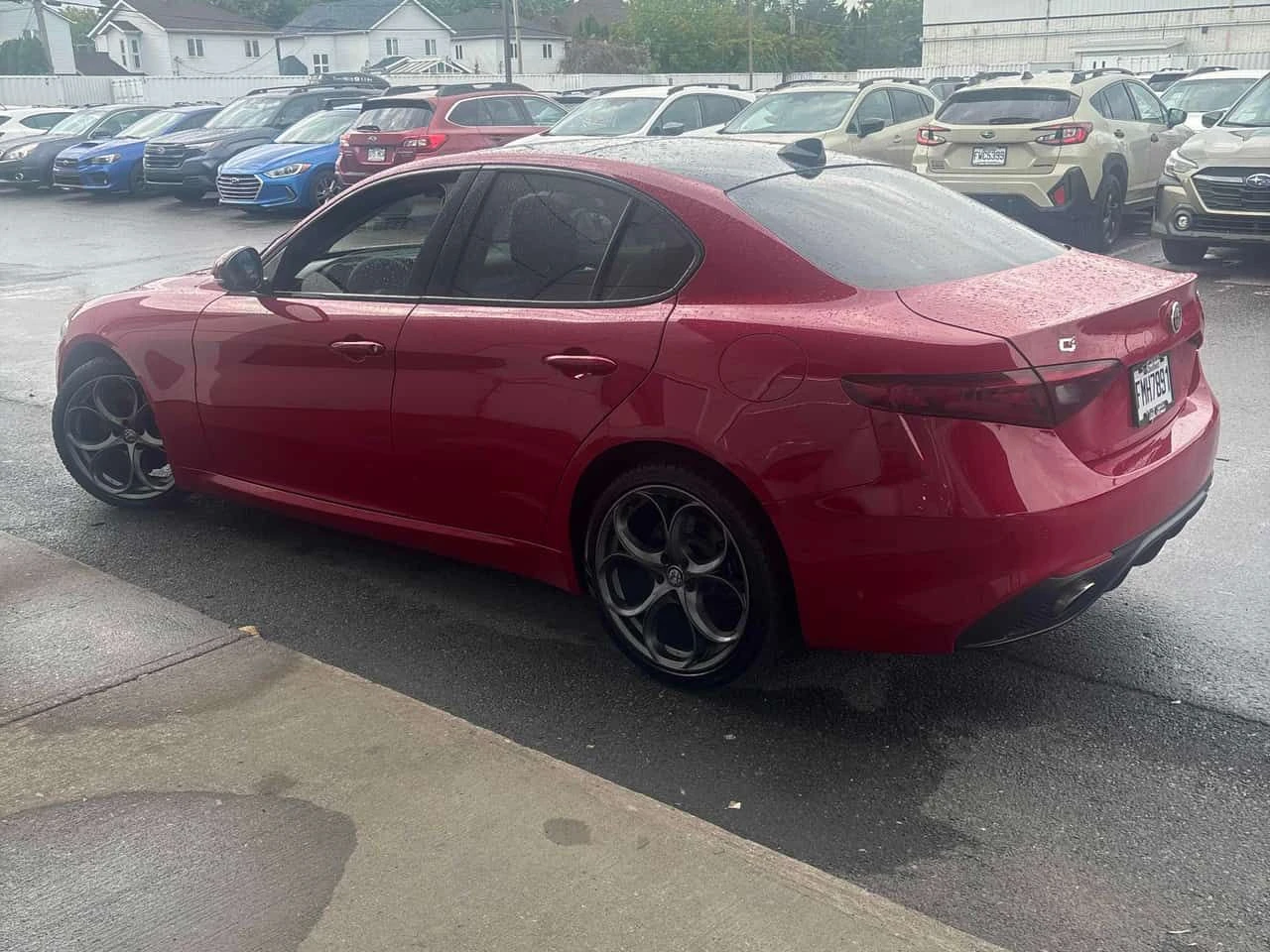 Alfa Romeo Giulia * Ti Sport* АВТОКРЕДИТ БЕЗ ПЪРВОНАЧАЛНА ВНОСКА* , снимка 3 - Автомобили и джипове - 55607016