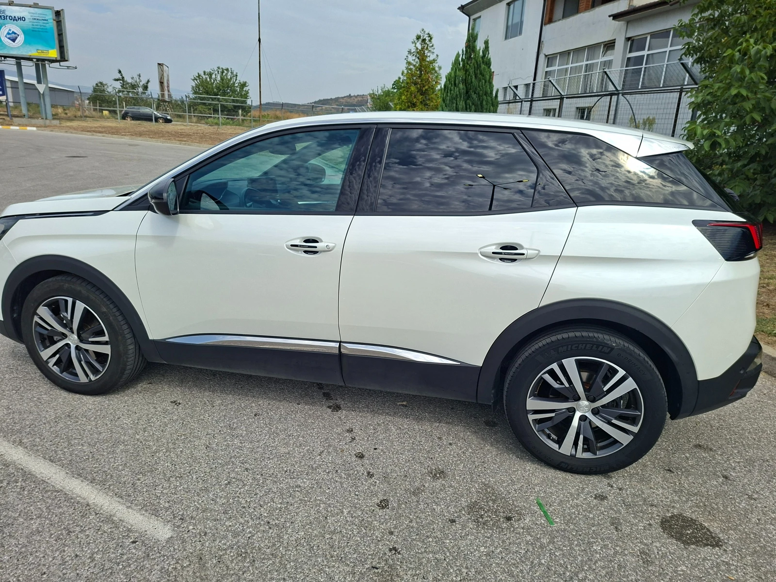 Peugeot 3008 1.5 BlueHDI ALLURE, снимка 2 - Автомобили и джипове - 56045603
