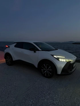 Toyota C-HR Toyota CH-R 1.8 HEV E-CVT CLUB FWD  , снимка 3