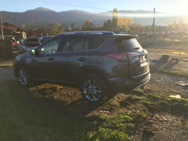 Toyota Rav4 2.5 Hybrid, снимка 2 - Автомобили и джипове - 47685713