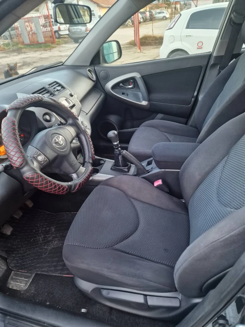 Toyota Rav4 Джип, снимка 7 - Автомобили и джипове - 48104512