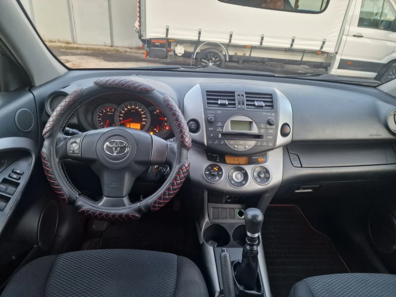 Toyota Rav4 Джип, снимка 5 - Автомобили и джипове - 48104512