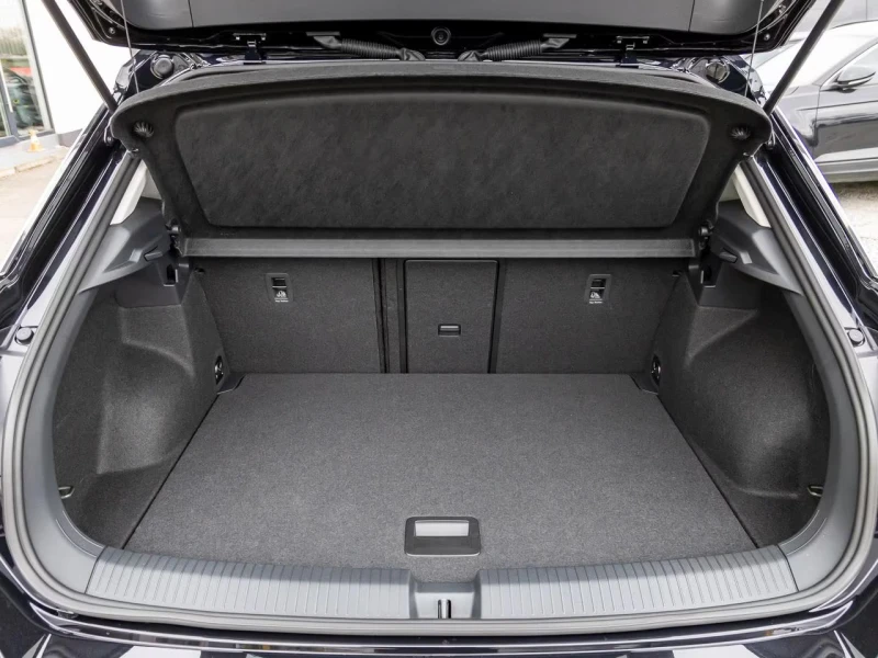 VW T-Roc НОВ!/150HP/LIFE/NAVI/CAM/LED/ACC/DIGI/KLESS/193g, снимка 14 - Автомобили и джипове - 51456814