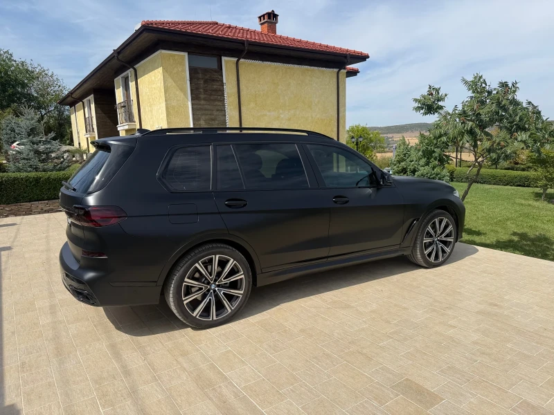BMW X7 40i, снимка 5 - Автомобили и джипове - 52597566