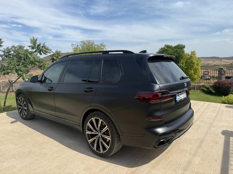 BMW X7 40i, снимка 3 - Автомобили и джипове - 52597566