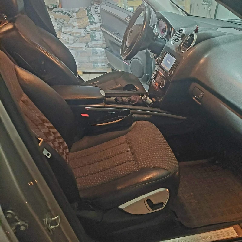 Mercedes-Benz ML 320, снимка 10 - Автомобили и джипове - 52645804