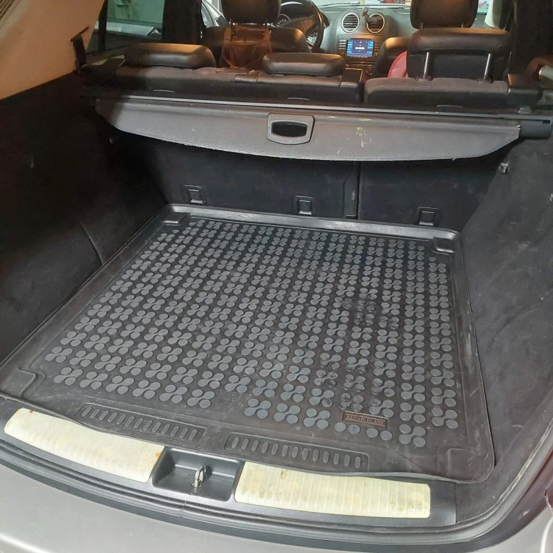 Mercedes-Benz ML 320, снимка 11 - Автомобили и джипове - 52645804