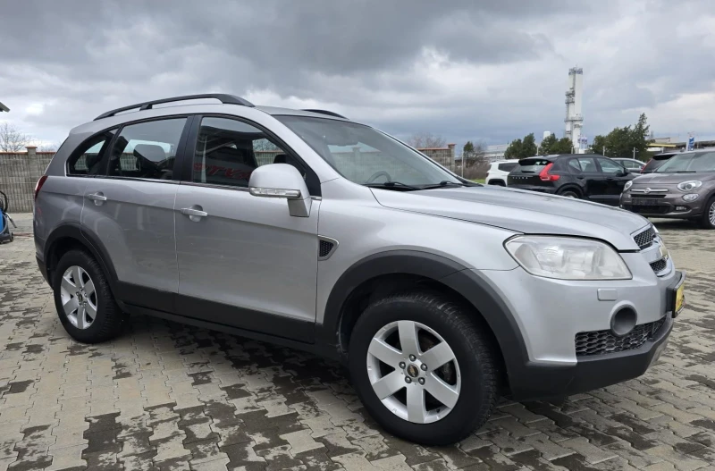 Chevrolet Captiva 2.0VCDI 4X4 7местна, снимка 3 - Автомобили и джипове - 53038066